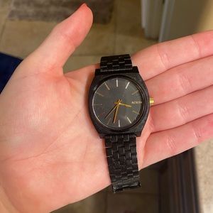 Nixon Watch Minimal The Time Teller